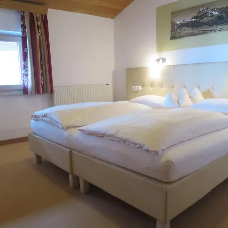 Appartement Hof Am Schoenbach-1 By Interhome